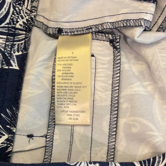 NWOT Capris - Picture 3 of 3